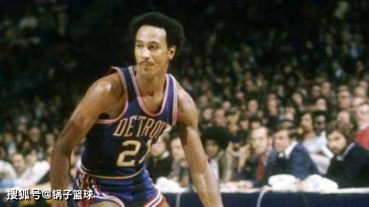 篮球火箭球员连续三场抢断上双